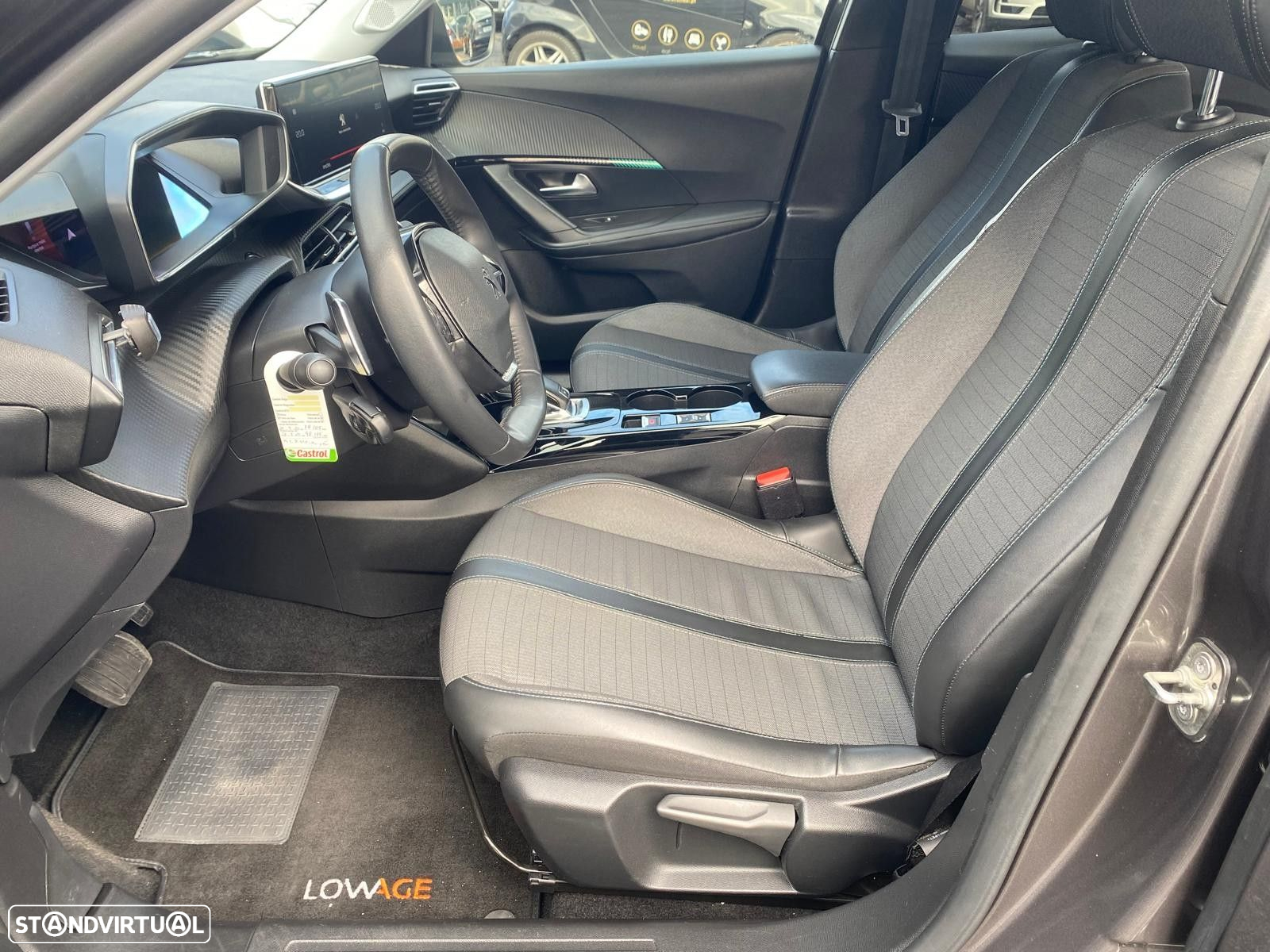 Peugeot 2008 1.2 PureTech Allure EAT8 - 10