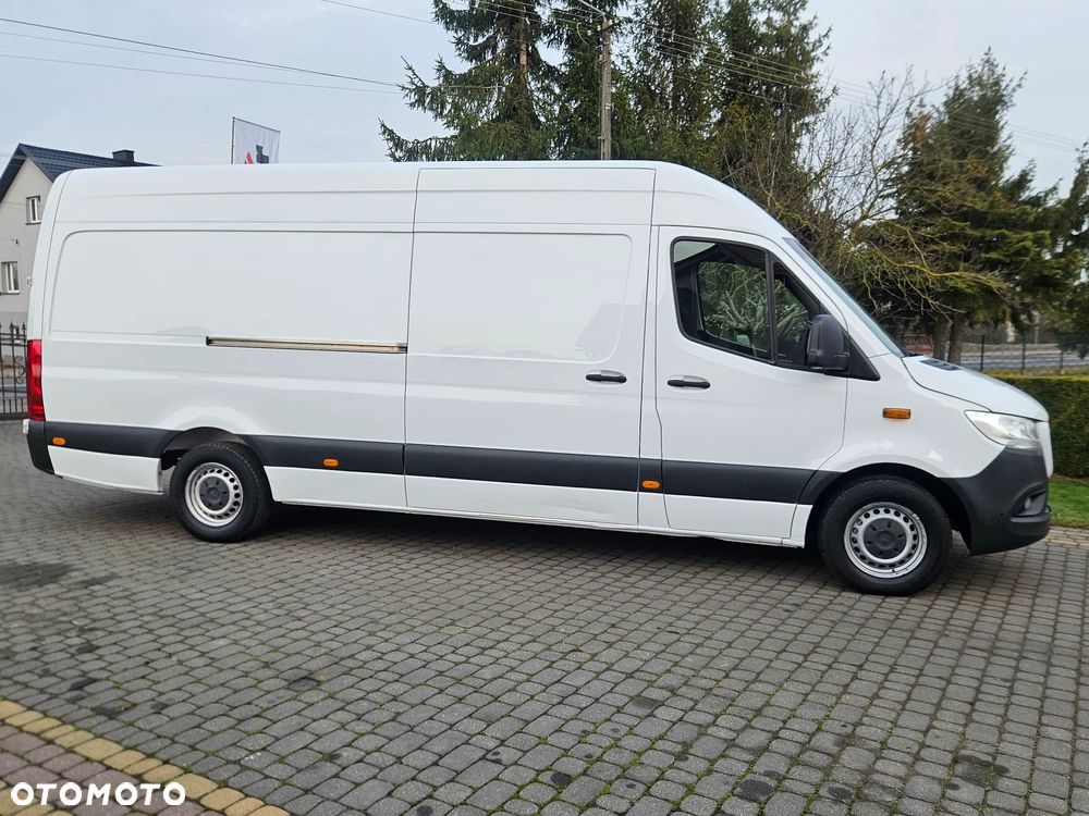 Mercedes-Benz Sprinter - 14