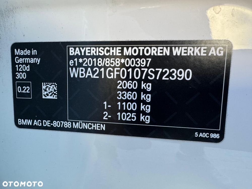 BMW Seria 1 120d Edition Colorvision - 36