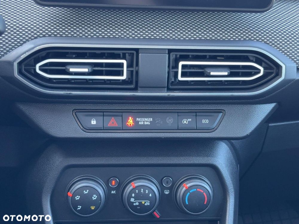 Dacia Sandero - 22