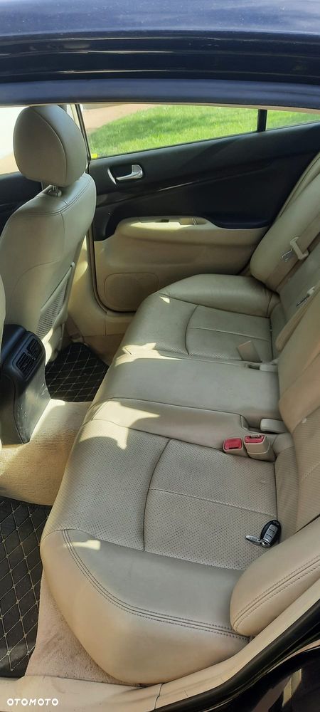 Infiniti G G37 AWD - 4