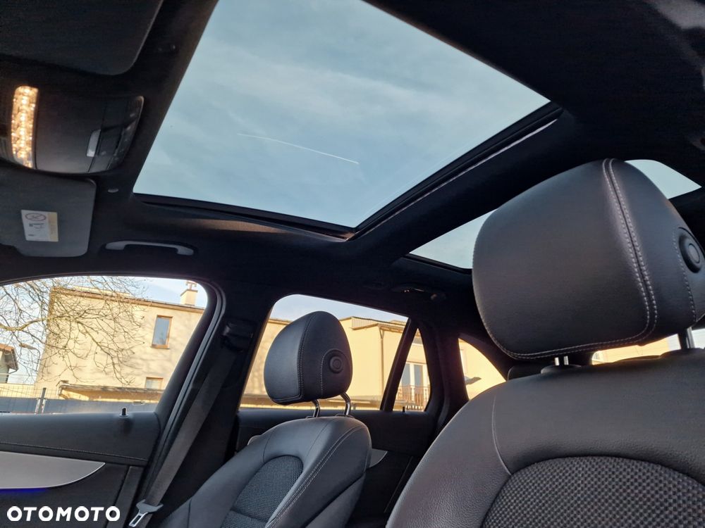 Mercedes-Benz GLC - 19