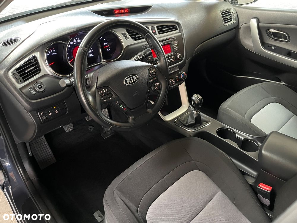 Kia Ceed - 7