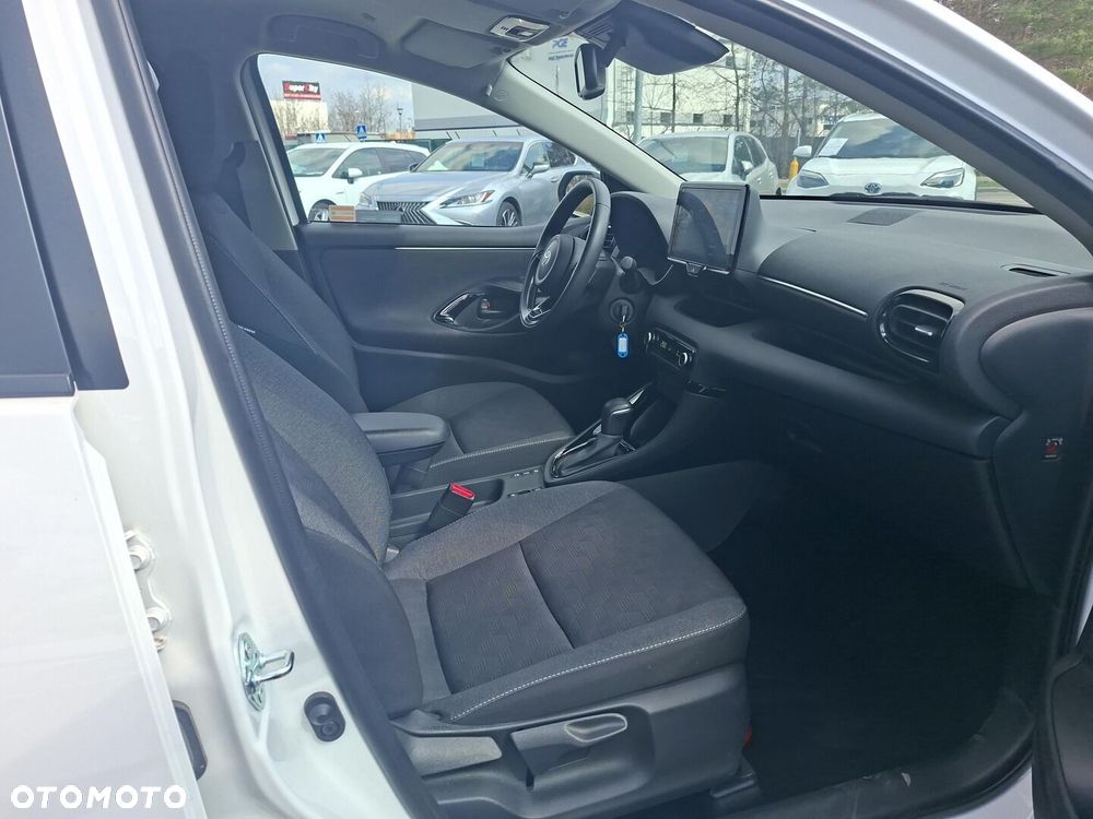 Toyota Yaris Hybrid 1.5 Style - 13