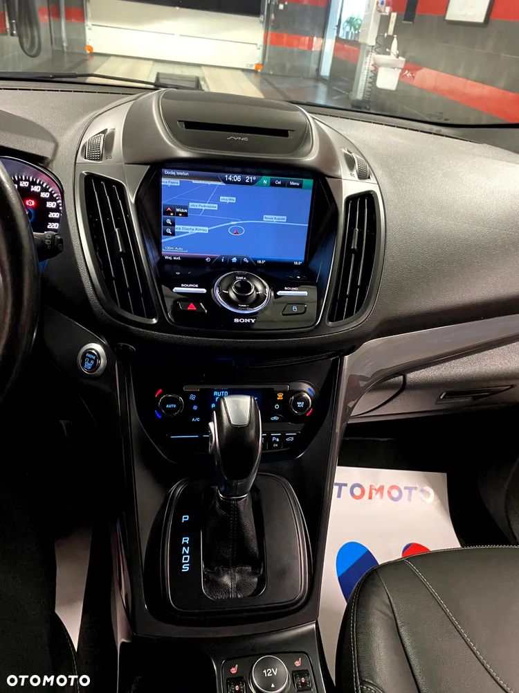 Ford Kuga 2.0 TDCi 4x4 Titanium - 16