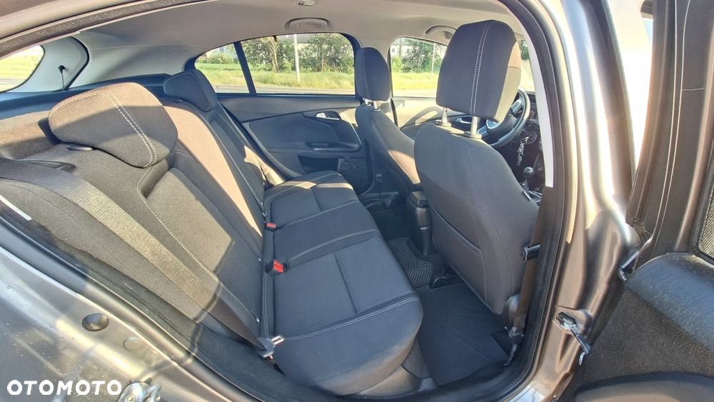 Fiat Tipo 1.4 T-Jet 16v Pop - 15