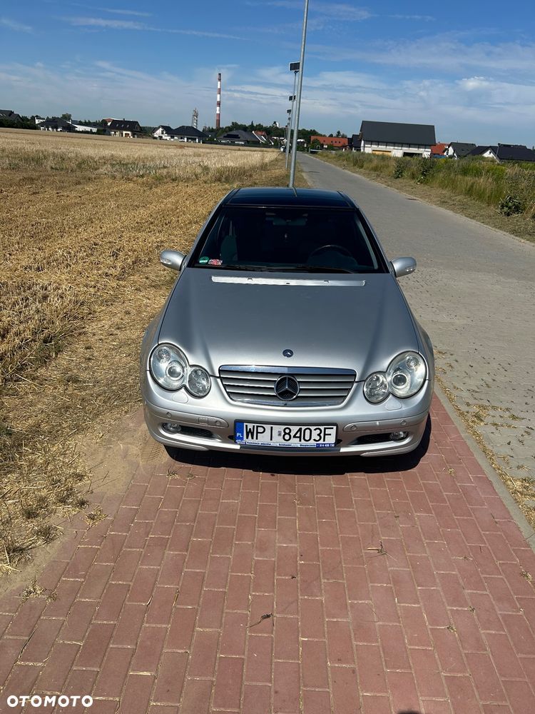 Mercedes-Benz Klasa C 180 Kompressor Automatik - 26