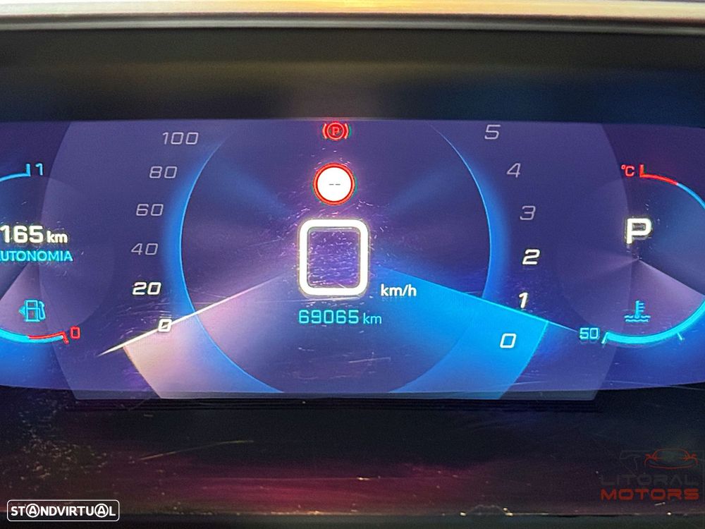 Peugeot 2008 1.2 PureTech GT Line EAT8 - 26