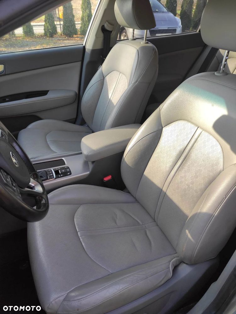 Kia Optima Plug-in Hybrid - 16