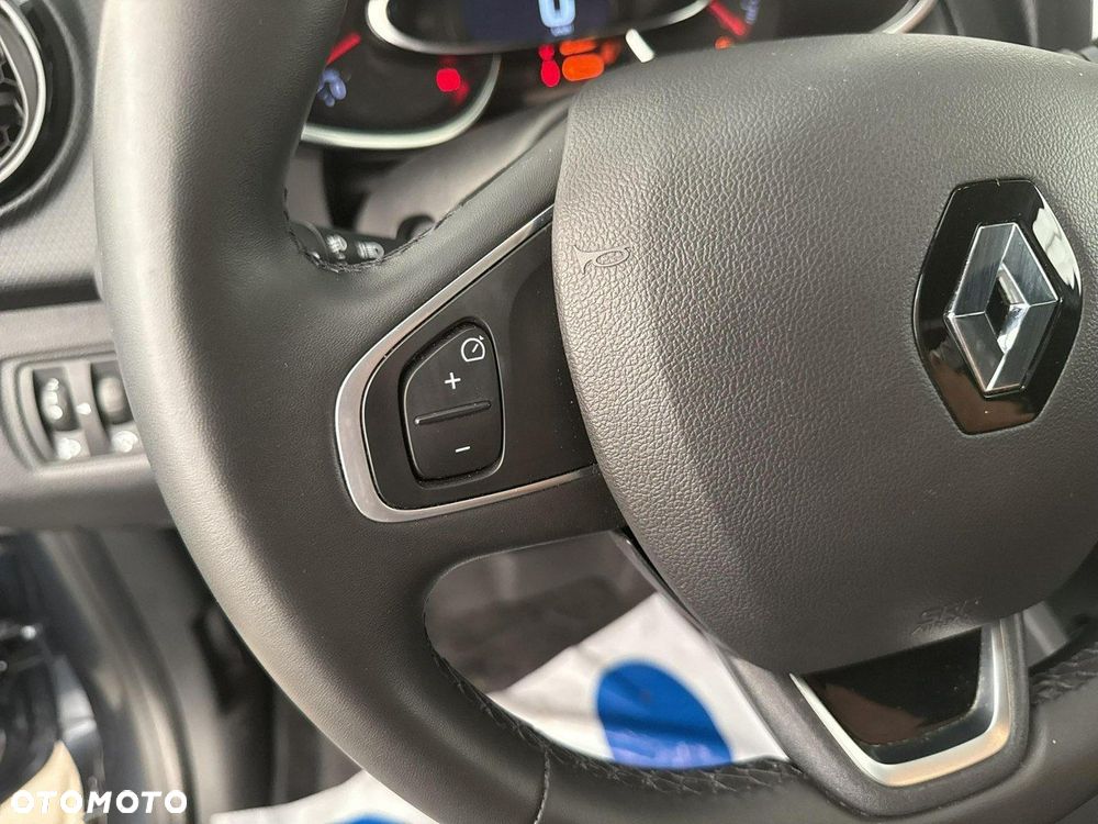 Renault Clio - 26