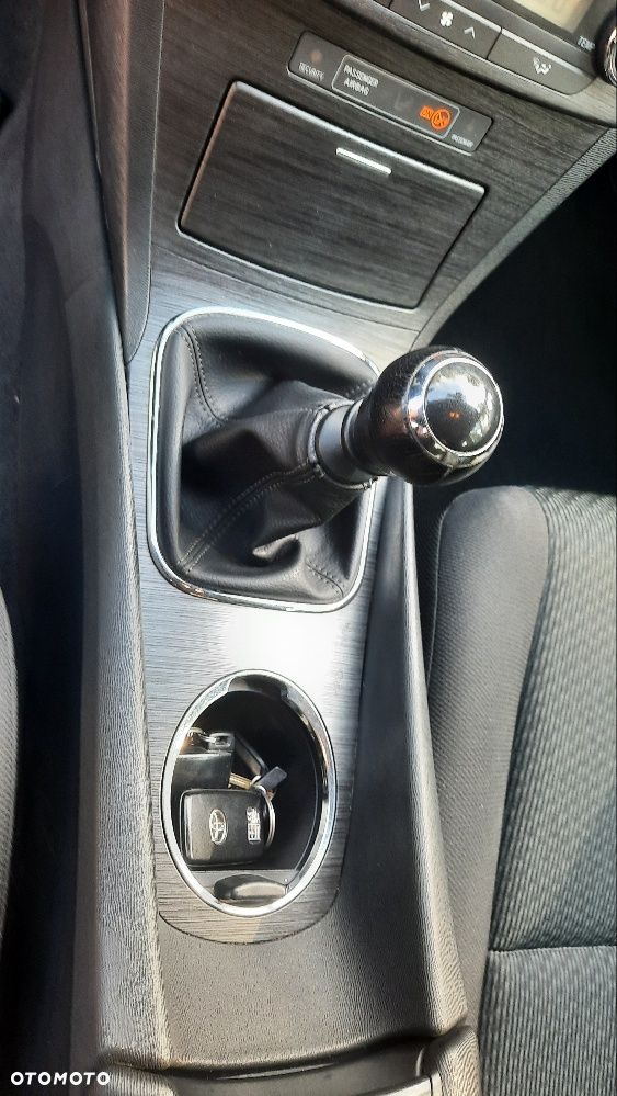 Toyota Avensis 2.2 D-4D Premium - 13