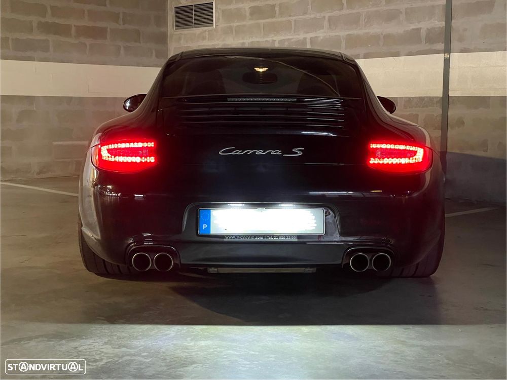 Porsche 911 (997) Carrera S - 6