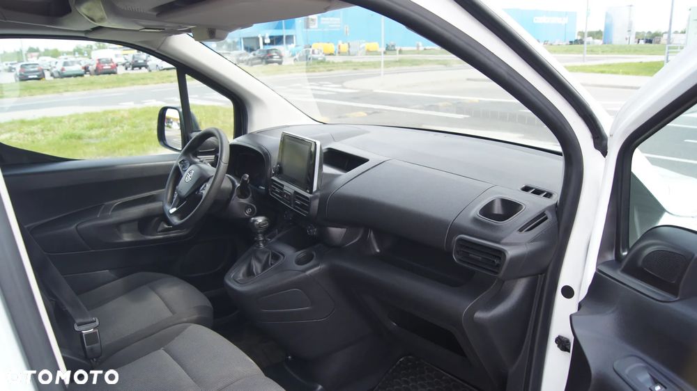 Opel COMBO - 16