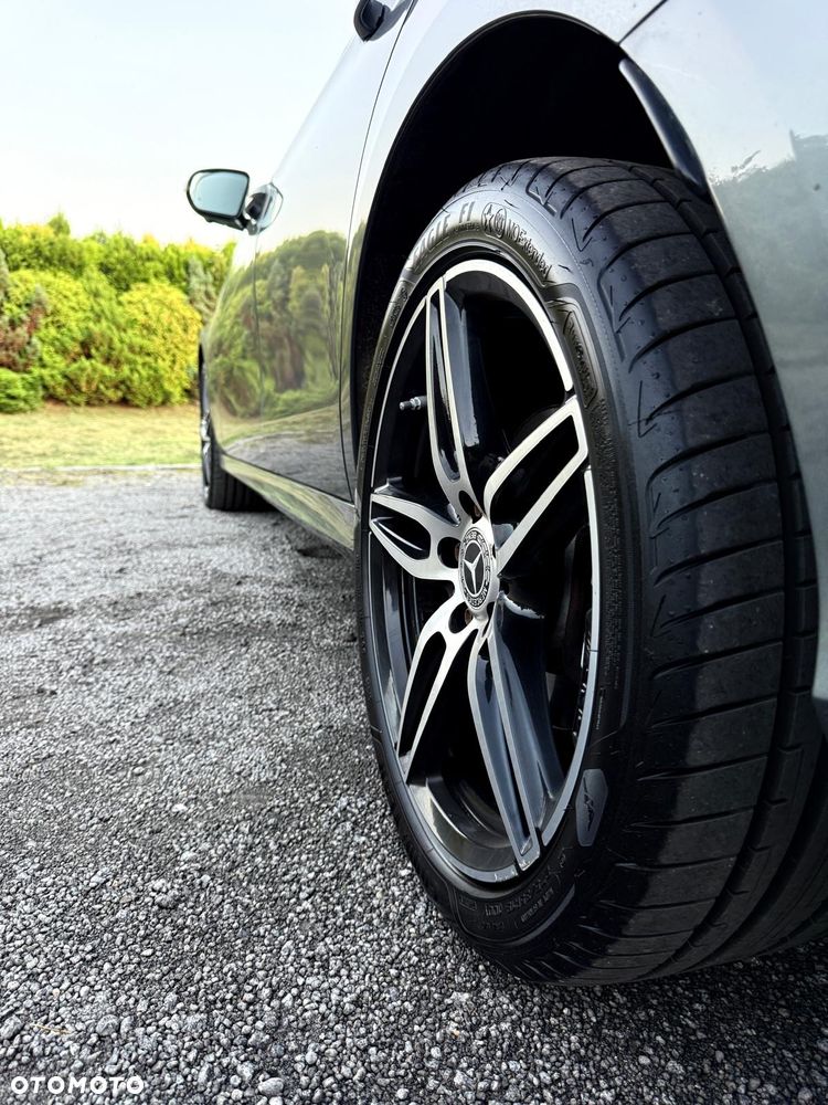 Mercedes-Benz Klasa E 220 d 4-Matic 9G-TRONIC - 7
