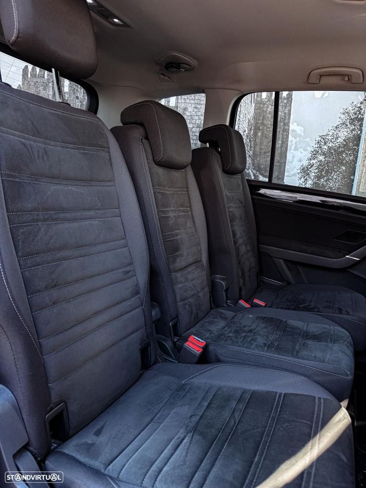 Volkswagen Touran 2.0 TDI Highline — fotografia 7