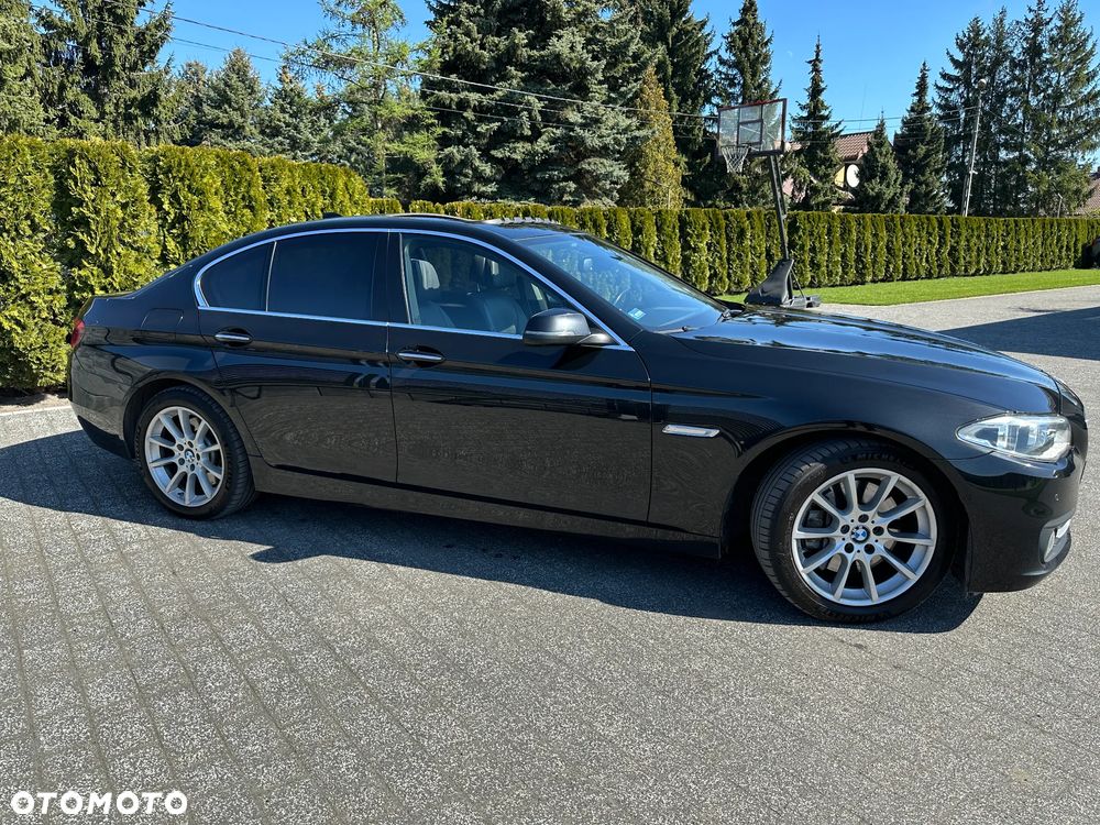 BMW Seria 5 530d xDrive Luxury Line - 3
