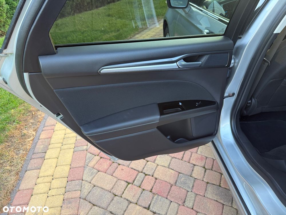 Ford Mondeo - 14