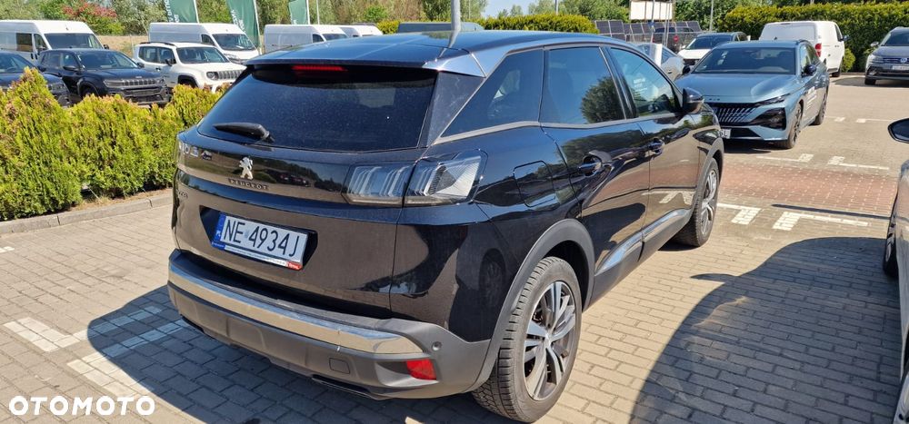 Peugeot 3008 1.2 PureTech Allure S&S EAT8 - 4