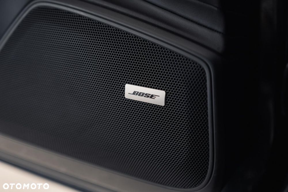 Porsche Panamera Turbo - 28