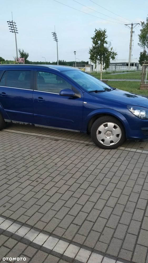 Opel Astra 1.9 CDTI - 4