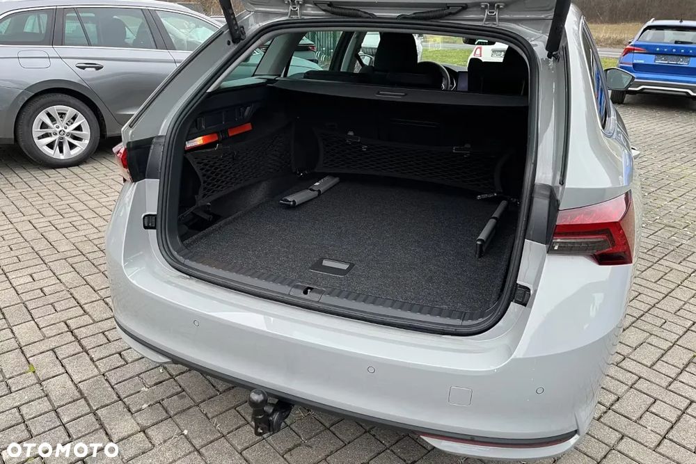 Skoda Octavia 1.5 TSI mHEV Drive Selection DSG - 24