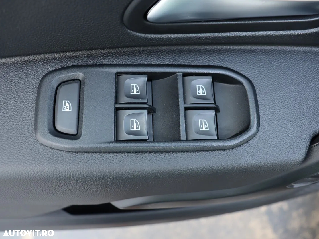 Dacia Duster 1.5 Blue dCi 4WD Comfort - 13