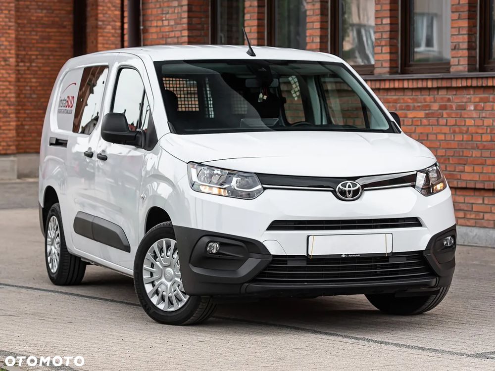 Toyota Proace City D-4D Long 2,3t Active (bryg.) - 1