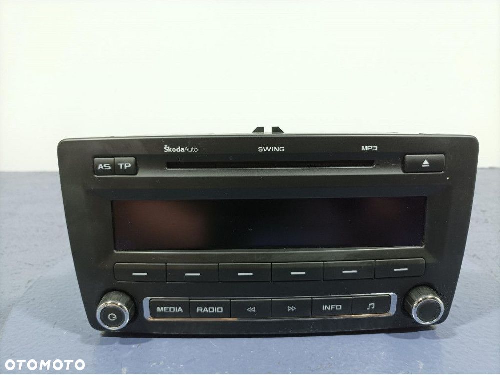 SKODA OCTAVIA II LIFT RADIO RADIOODTWARZACZ 1Z0035161M - 1