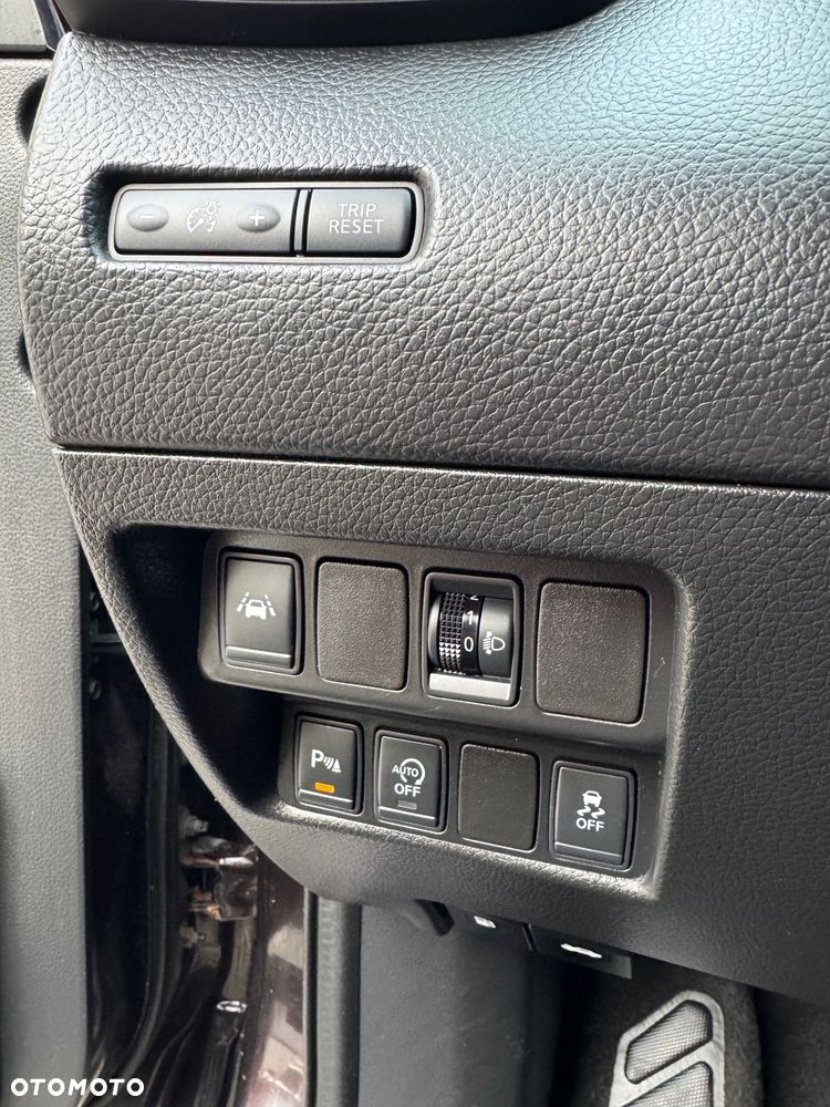 Nissan Qashqai 1.6 DCi TEKNA+ - 19