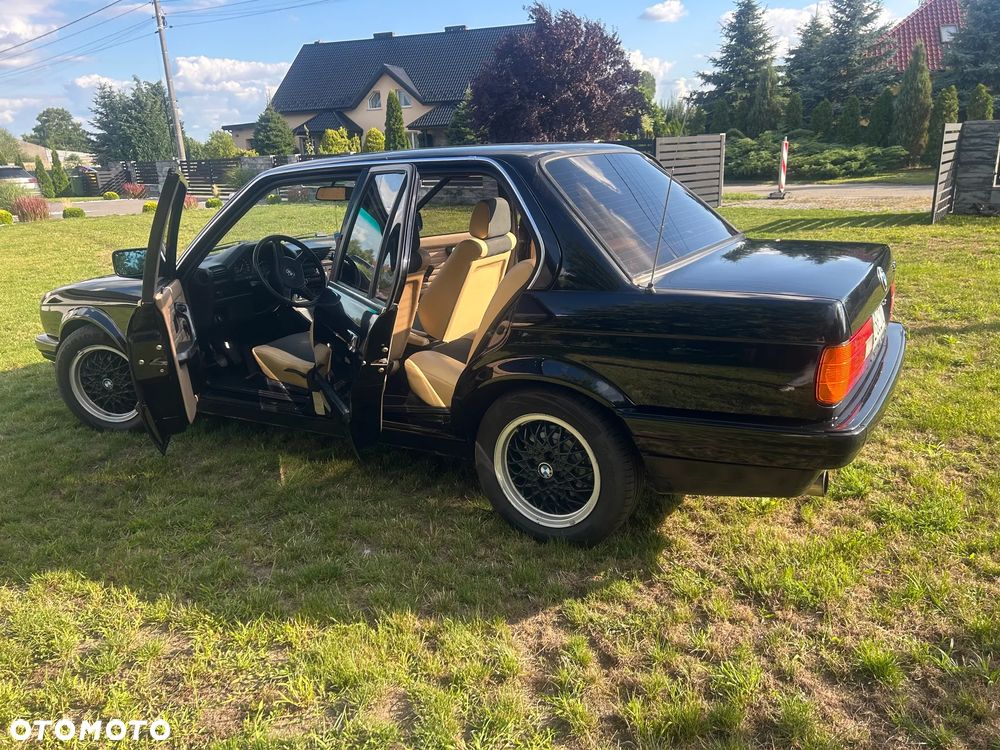 BMW Seria 3 316i - 8