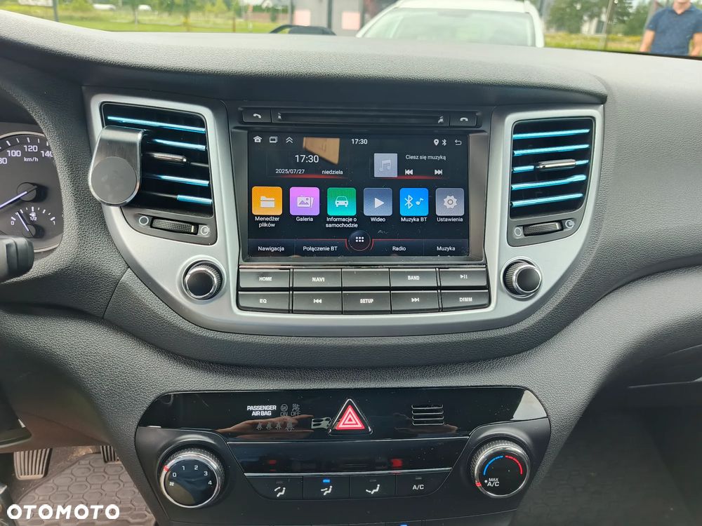 Hyundai Tucson 1.7 CRDI BlueDrive Style 2WD - 16