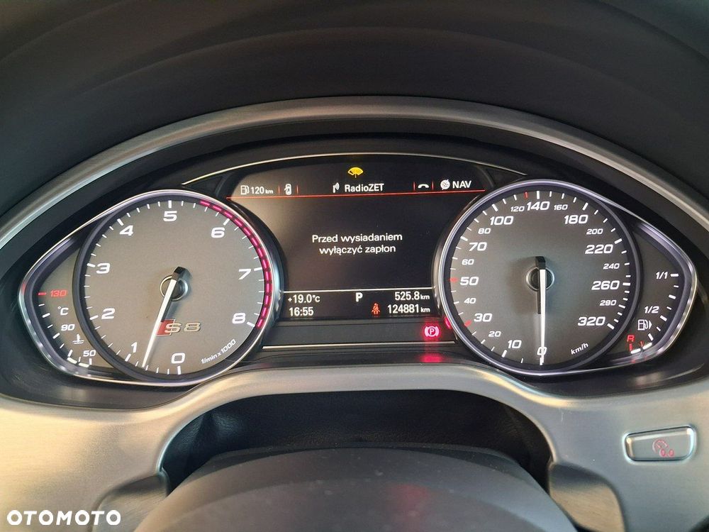 Audi S8 - 26