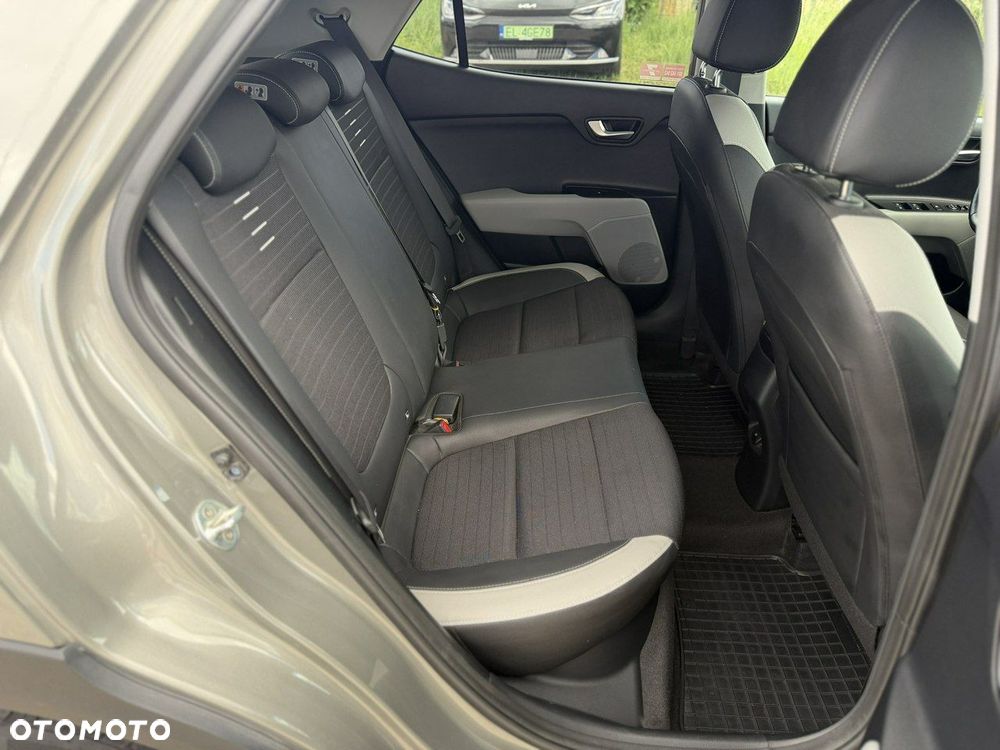 Kia Stonic - 15