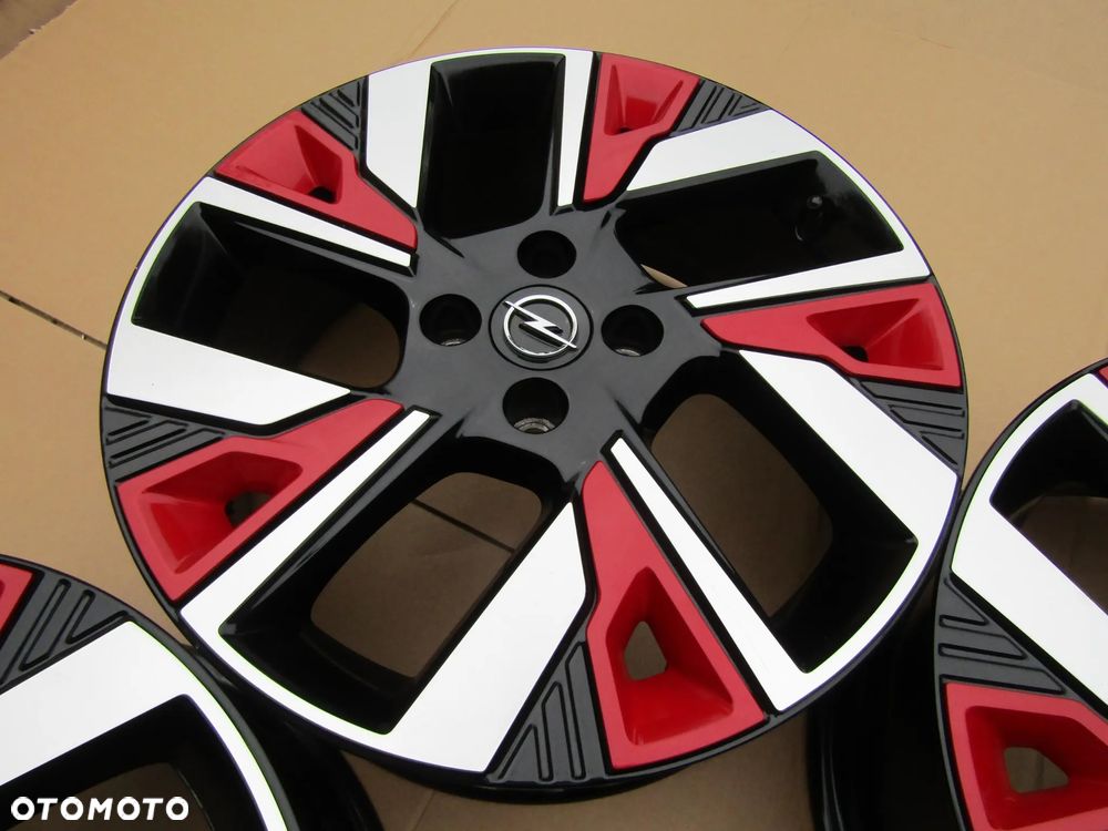 4x Felgi Aluminiowe 18 Opel Mokka II B Corsa F Peugeot 2008 II 2008 5008 Citroen DS3 DS4 C4 Cactus C3 II III 7 j 4x108 ET35 - 13