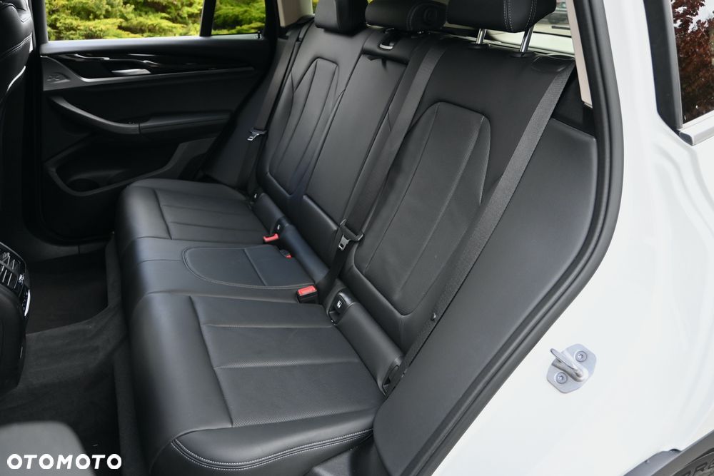 BMW X3 xDrive30e Business Edition sport - 26