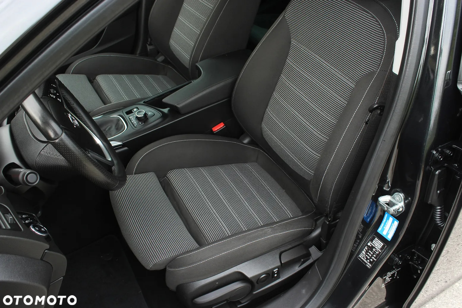 Opel Insignia 2.0 CDTI Active - 30