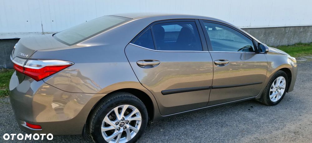 Toyota Corolla 1.6 Comfort - 8
