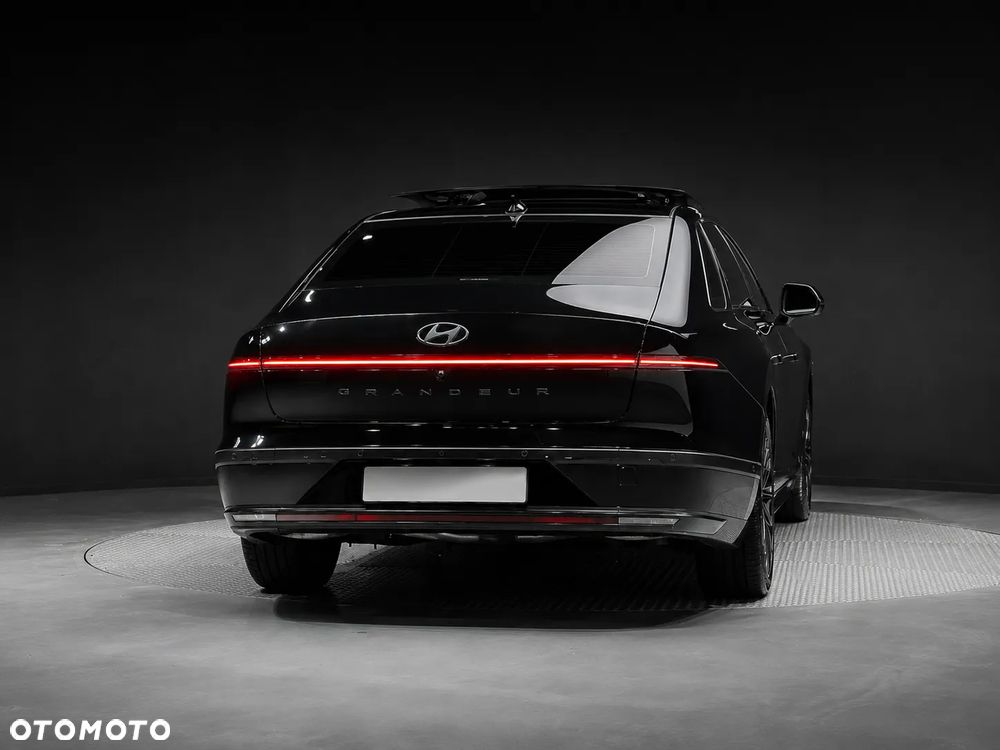 Hyundai Grandeur - 6