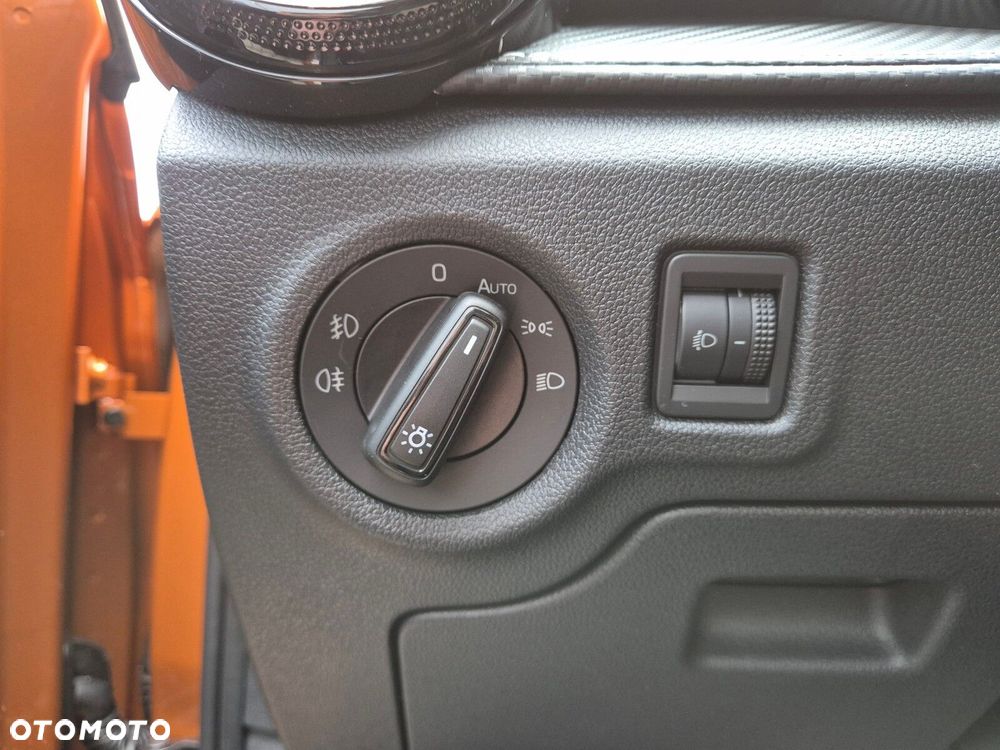 Skoda Fabia 1.0 TSI Monte Carlo DSG - 21