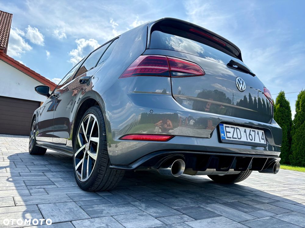 Volkswagen Golf - 16