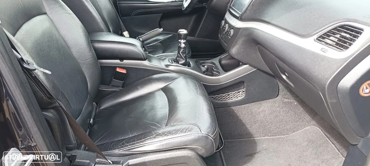 Fiat Freemont 2.0 M-Jet BlackCode - 12