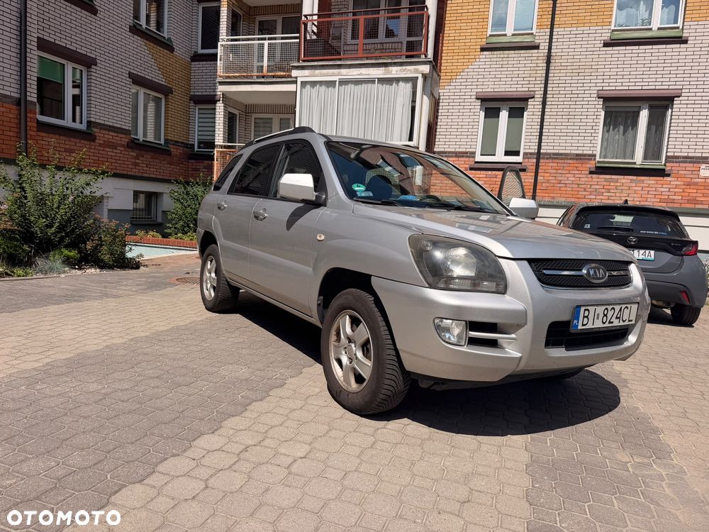Kia Sportage 2.0 2WD LX - 2