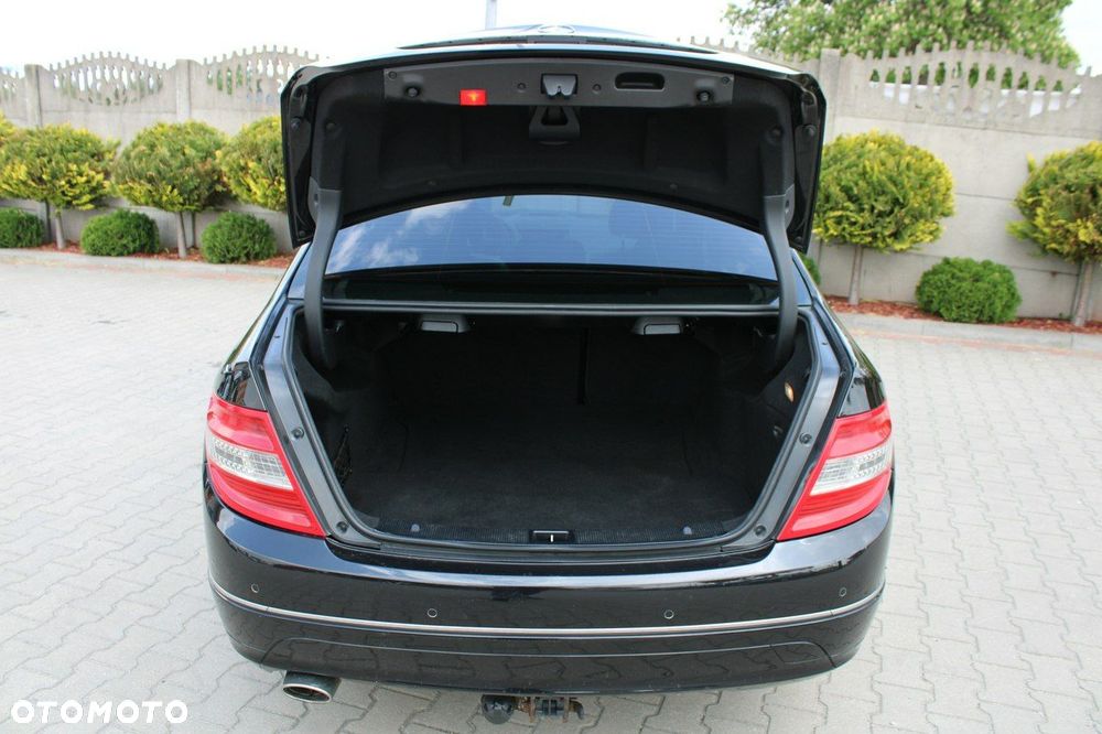 Mercedes-Benz Klasa C 220 (BlueTEC) d 7G-TRONIC Exclusive - 35