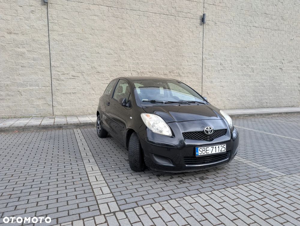 Toyota Yaris 1.33 Luna - 1