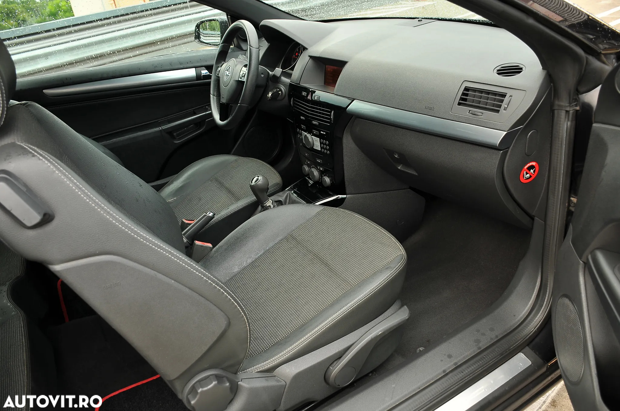 Opel Astra GTC 1.9 CDTI Cosmo - 11