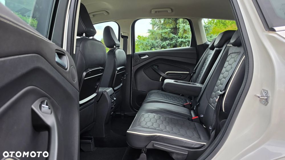 Ford Kuga 2.0 TDCi 2x4 Vignale - 35