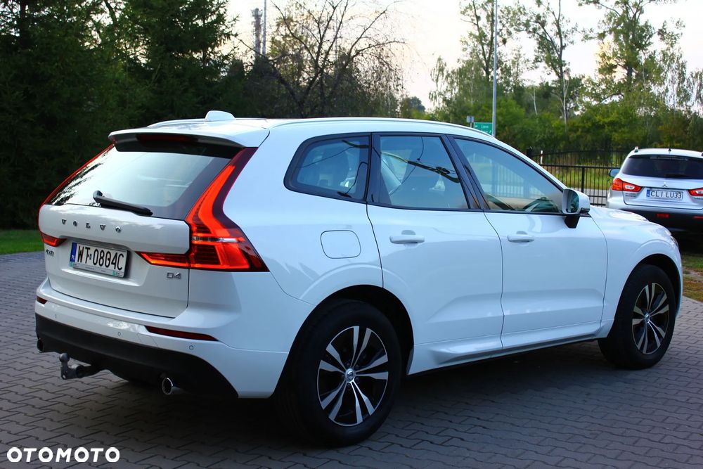 Volvo XC 60 D4 Momentum Pro - 22