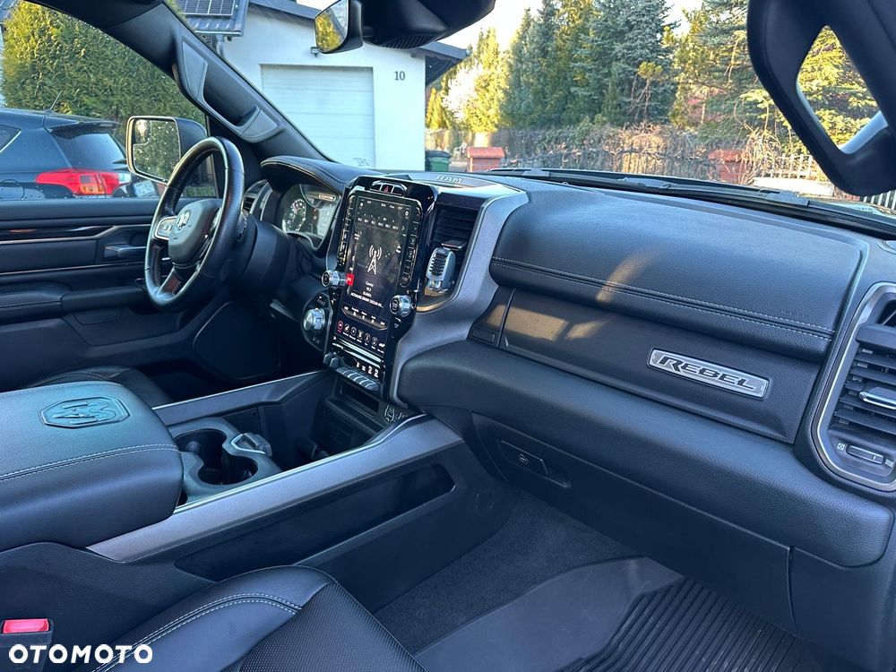 RAM 1500 5.7 Crew Cab Rebel - 9