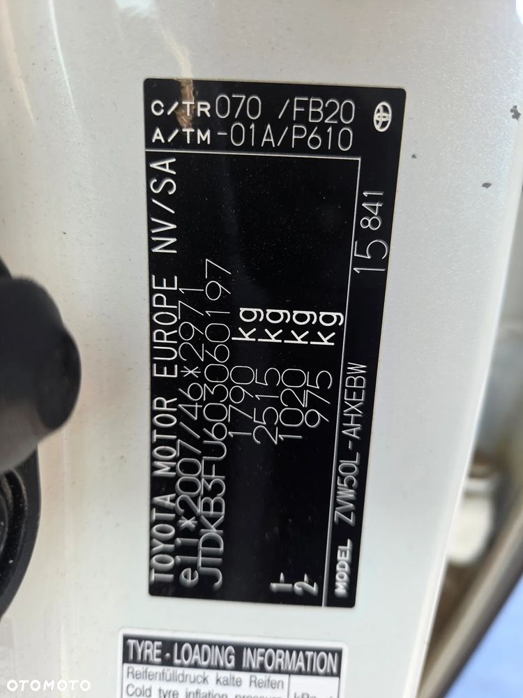 Toyota Prius 1.8 Hybrid Premium - 16