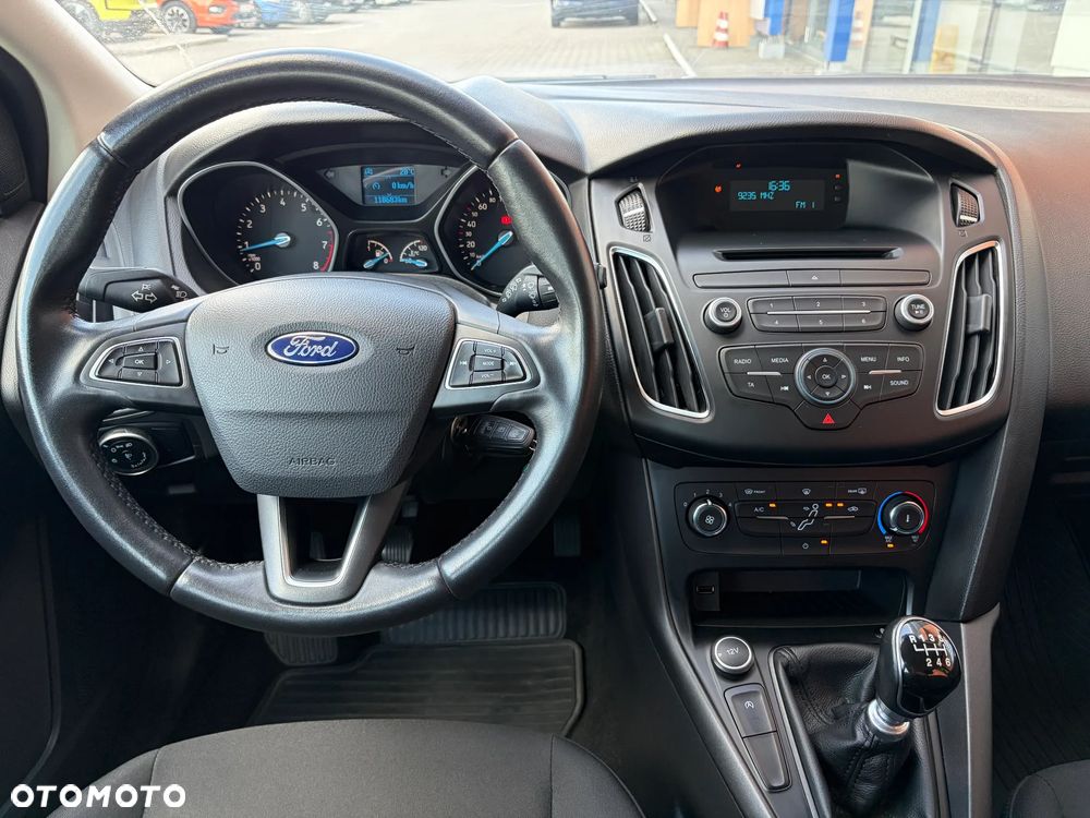 Ford Focus - 13